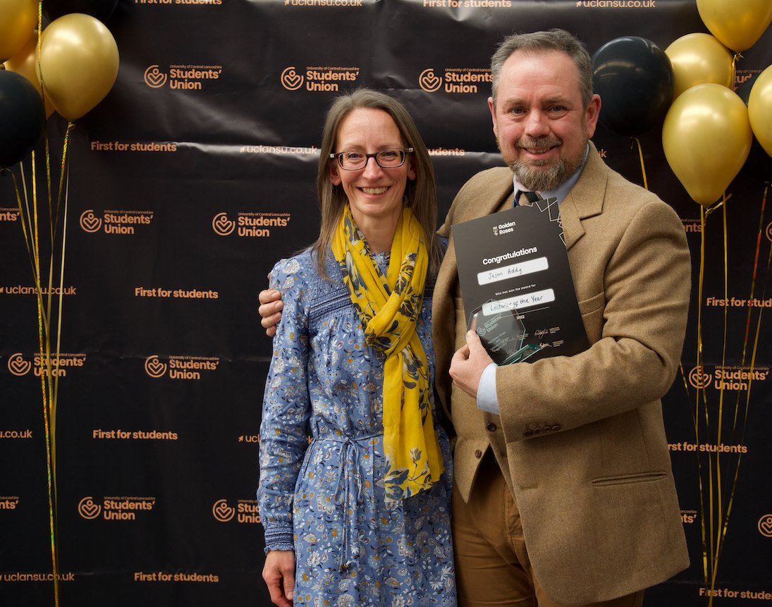 Jason Addy with his wife Helen at the 2022 Lecturer of the Year award ceremony.